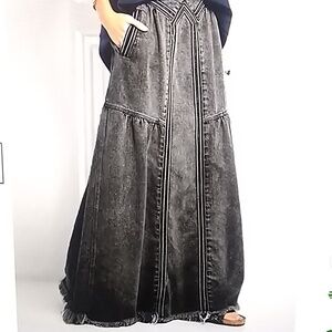 🆕gray denim maxi skirt